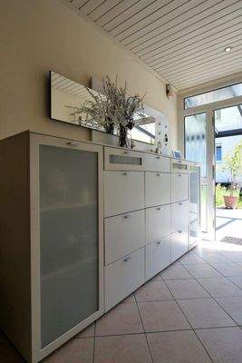 Flur mit Blick zum Hauseingang