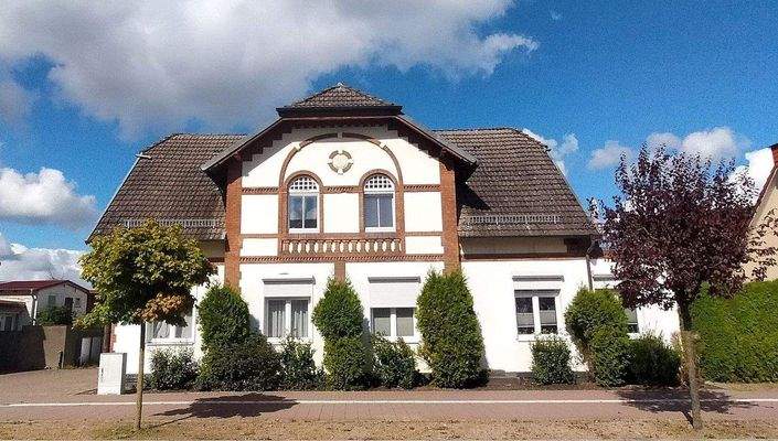 Vorderhaus Straßenansicht