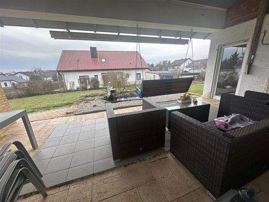 Ausgang  Wohnzimmer  Terrasse