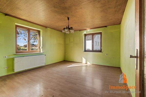 Blick ins Wohnzimmer im Erdgeschoss