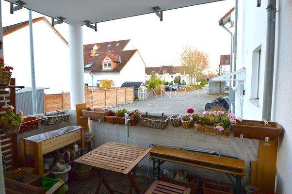 Großer Sonnenbalkon