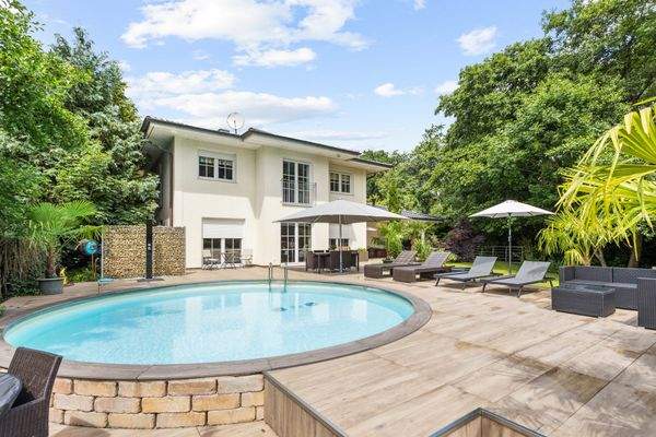 Hausansicht (rückseitig)