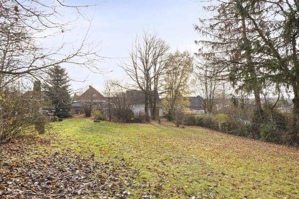 Parkähnliches Grundstück