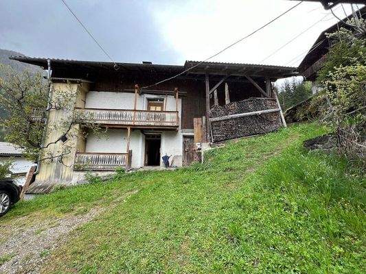 Mühlwald_Hof_Bauernhaus_Sanierungsbedürftig_Sand i