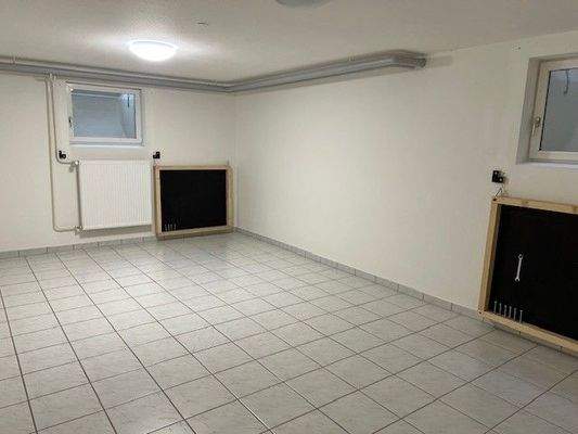 KG - großer Kellerraum (Hobbyraum)