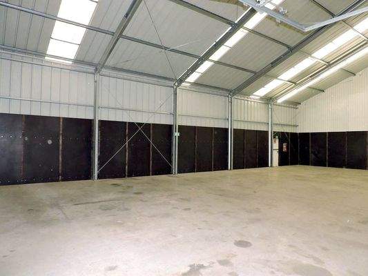 Halleninnensicht  (2)