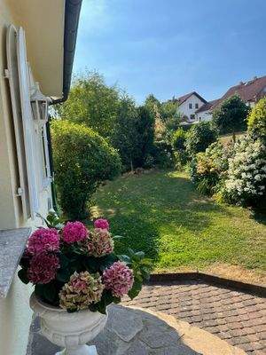 Villa Eingang 02.jpeg