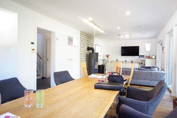 Wohnen/Essen mit Parkettboden