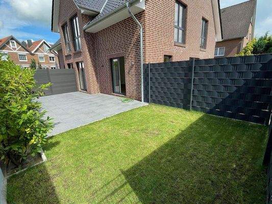 B_Südterrasse mit Garten.jpg