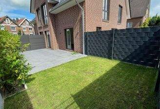 B_Südterrasse mit Garten.jpg