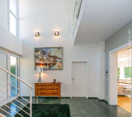 Eingangshalle mit Galerie