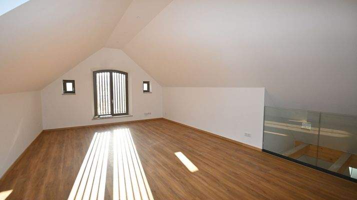 Zusätzlich ausgebautes Studio