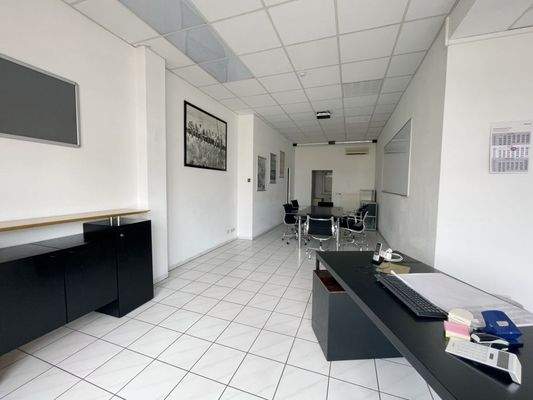 Blick in den Laden links