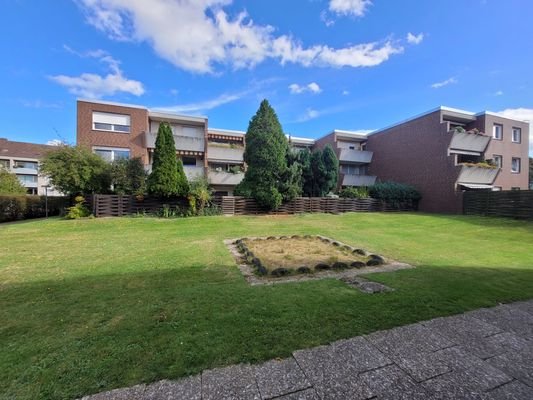 Eigentumswohnung mit Balkon und Garage