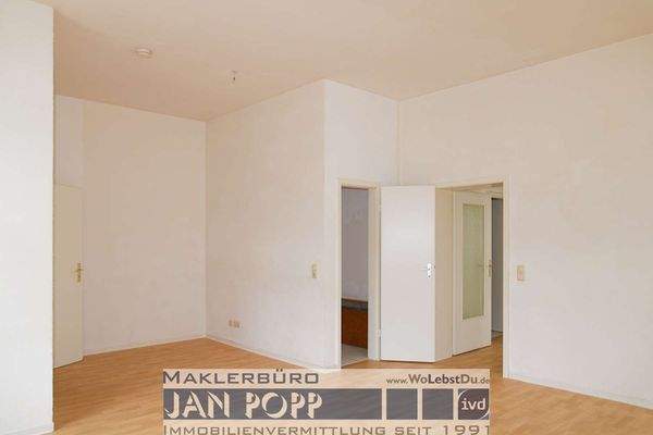 Wohnraum - Gäste-WC - Diele