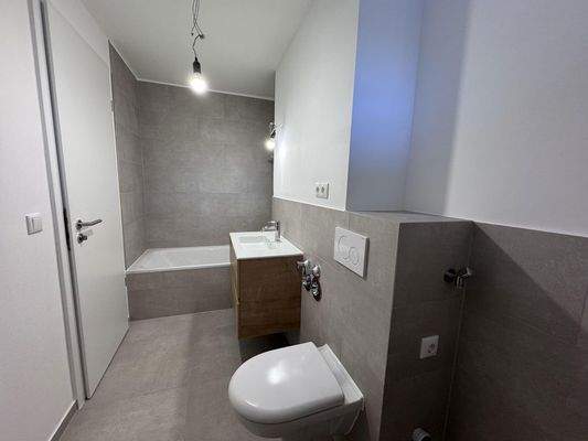 Badewanne und WM-Anschluss