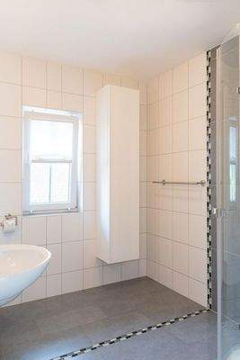 Einliegerwohnung Bad im EG