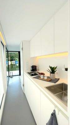 Küche mit Geschirrspüler.JPG