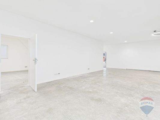 Halle / Ausstellung Blick ins Büro