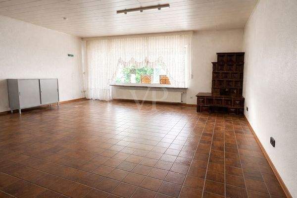 Wohnzimmer mit Kachelofen