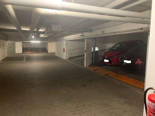 Tiefgaragenstellplätze