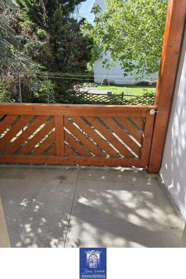 Gemütliche Altbauwohnung mit großem Balkon! - Foto 2