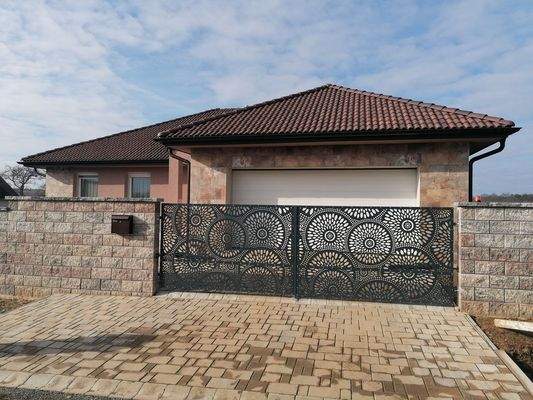  Tor + Doppelt Garage