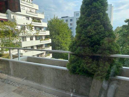 Blick vom Balkon.jpg