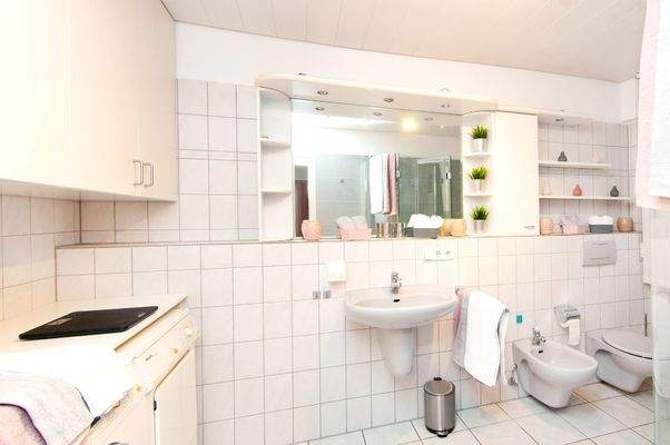 Badezimmer Erdgeschoss WENR 1