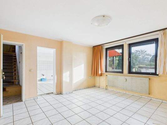 CAM01708G0-PR0085-STILL026