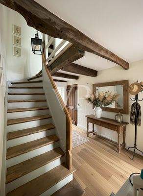 Eingang KI Generiert