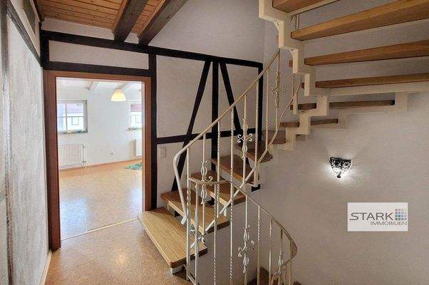 Treppenhaus zu den oberen Räumen.jpg