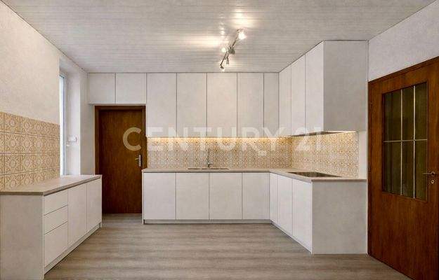 Küche, modern eingerichtet (Visualisierung)