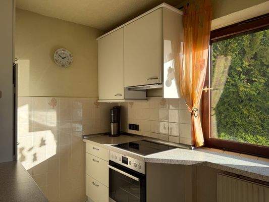 Lichtdurchflutete Küche