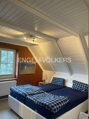 Schlafzimmer mit Bambuswand