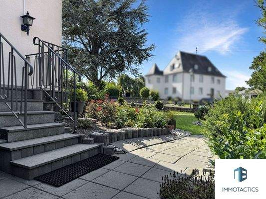 Seiteneingang zur Küche