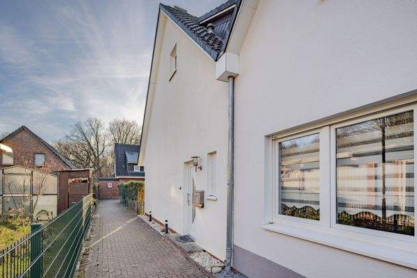 01 Eingang Ostseite.jpg