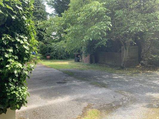 Stellfläche Garagenhof