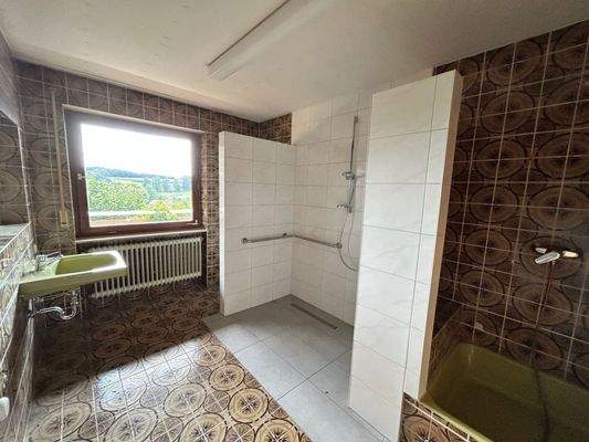 Bad im Erdgeschoss