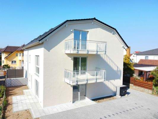 15086591-Hausansicht