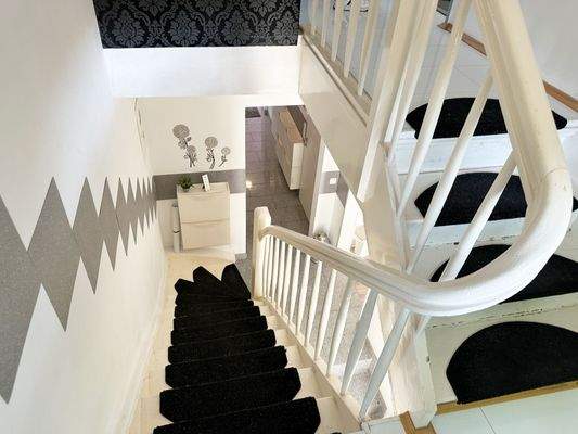 Treppenaufgang (EG-DG)