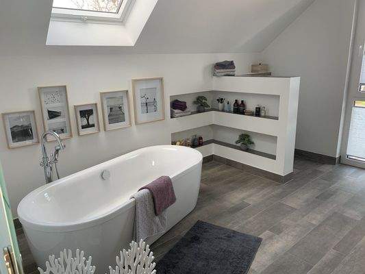 Eine Badewanne von der Sie träumen