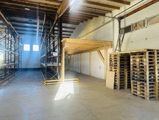 Innenansicht Lagerhalle