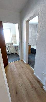 Flur-Bad.jpg