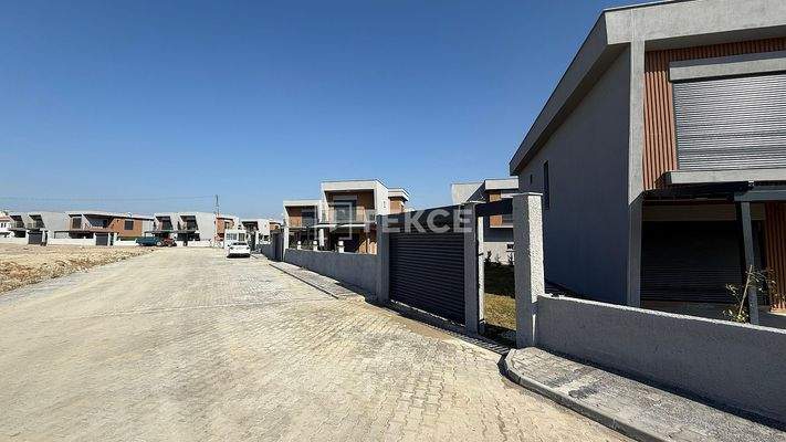 Villas with Private Pools and Gardens in Kuşadası Aydın