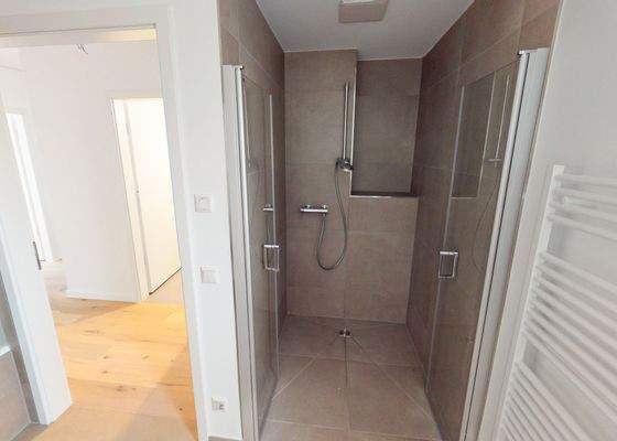 Bad, Ansicht 3 (Beispielwohnung)