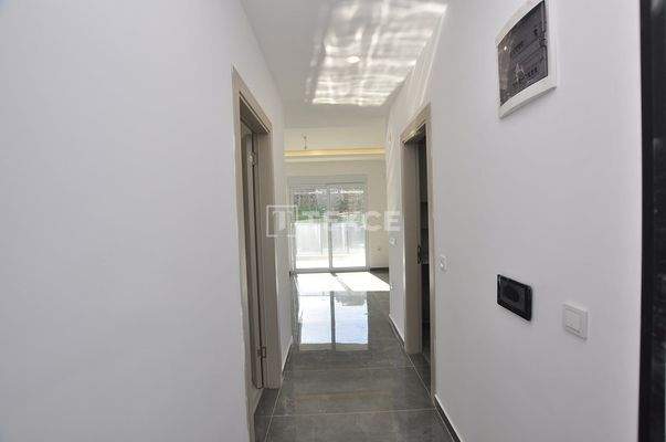 Seaview Apartments Close to Centre in a Complex in Alanya