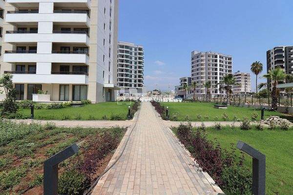 Stylish Apartment Within Walking Distance to the Sea in Tece Mersin