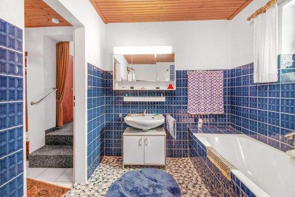 Badezimmer im Erdgeschoss