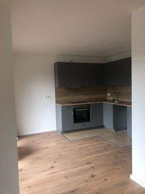 Blick Wohnzimmer zur Küche